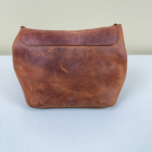 Nichole Lynel Raw Leather Makeup Travel Bag - Picture 3 of 9